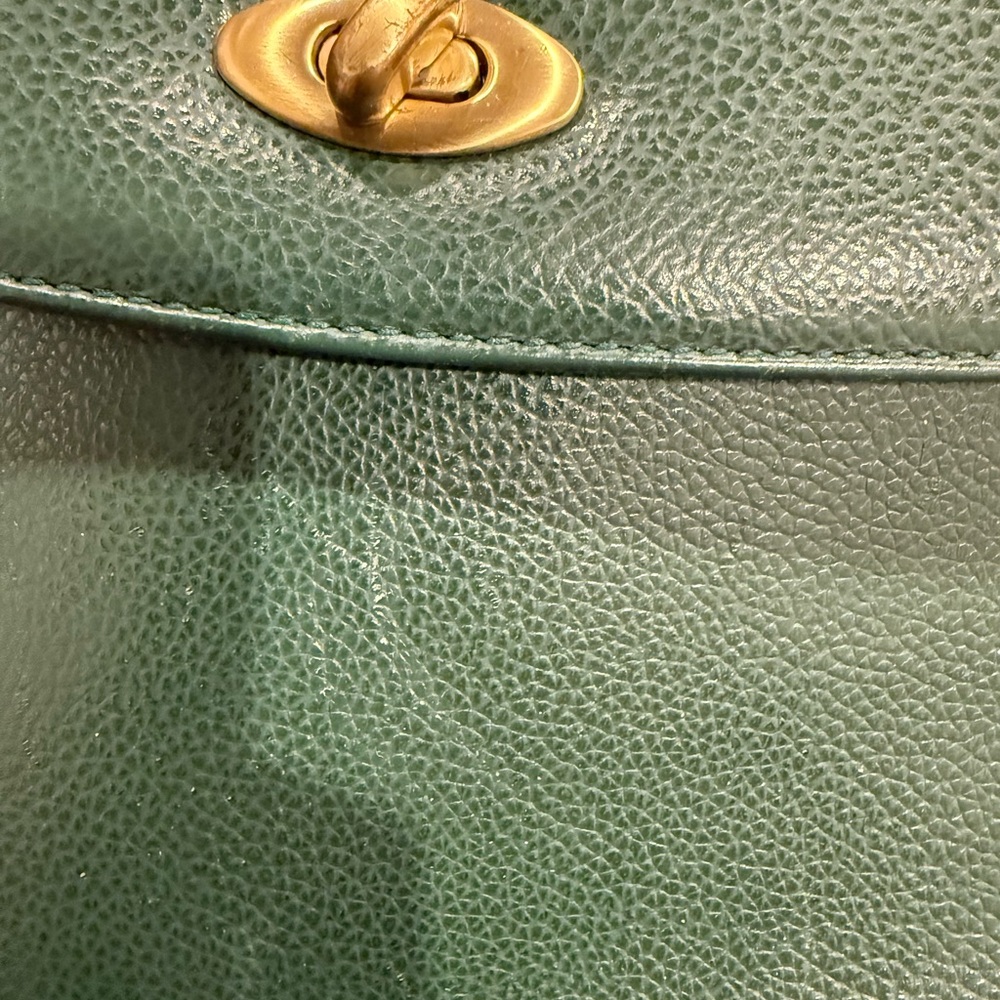 Vintage Coach Madison Biltmore Emerald Green Leather Purse (J7E-4427) - Picture 5 of 11